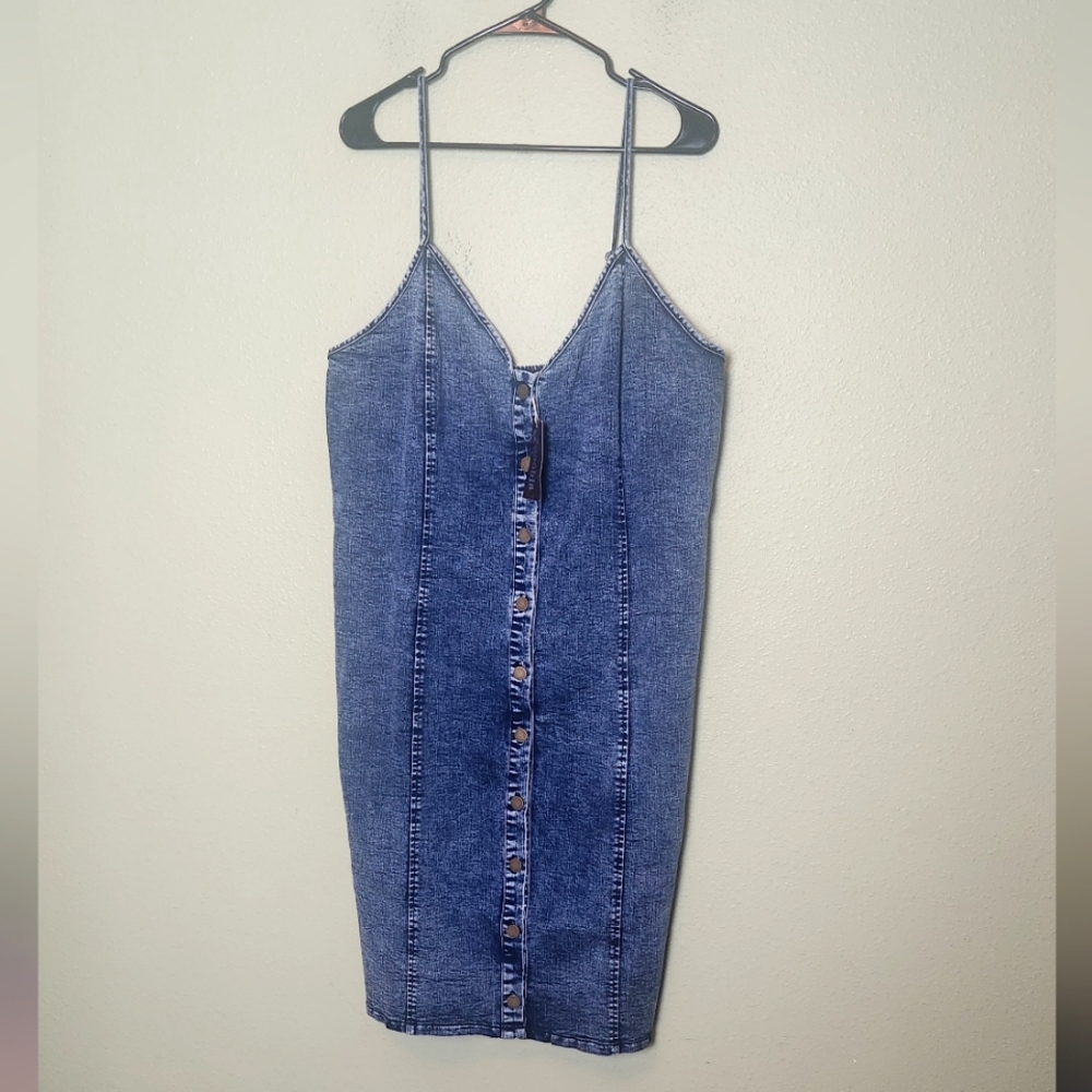 NWT - Zenobia Denim Dress Size 3XL